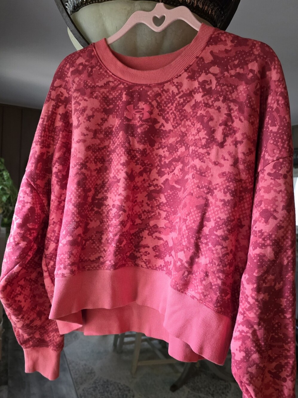 Under Armour Pink Red Camo Crewneck Sweatshirt